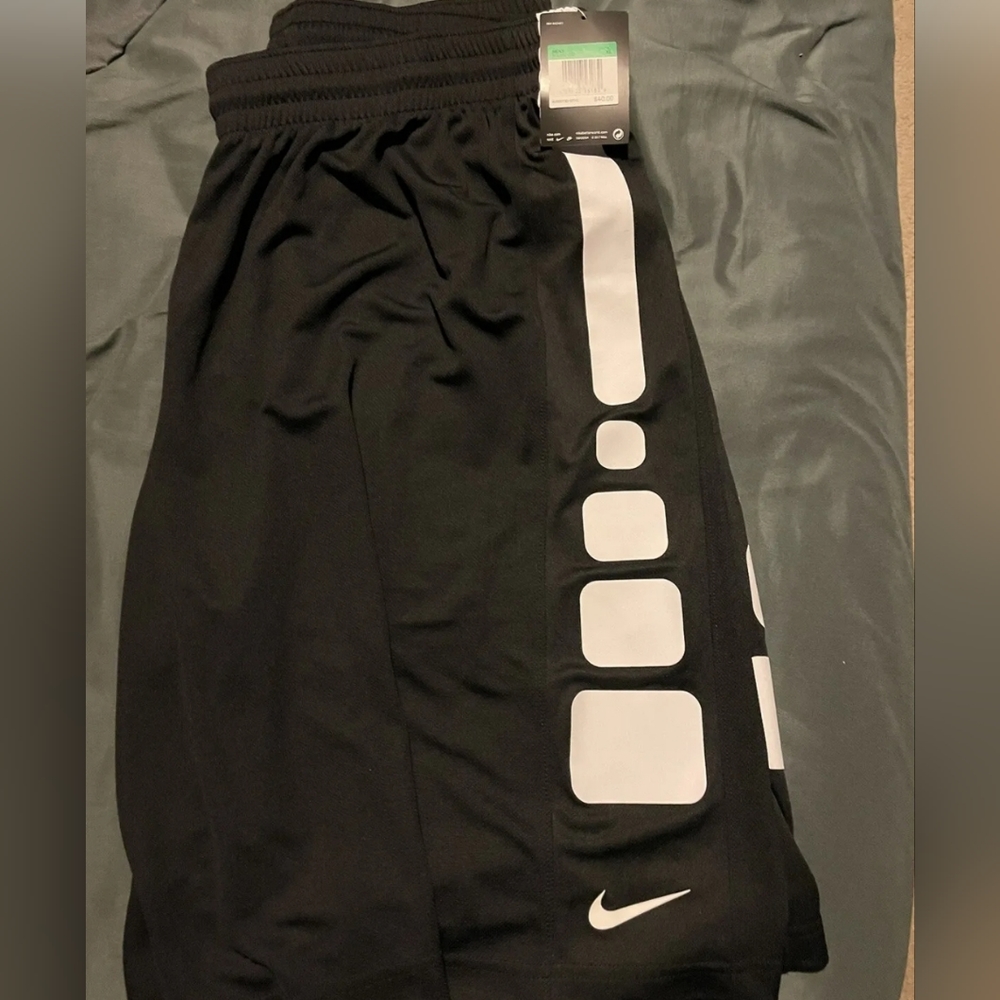 COPY - Nike Elite Dri-Fit Mens XL Shorts with hang tag L@@K!
